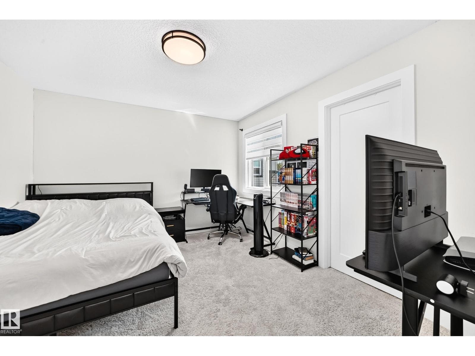 38 AVONLEA WY — photo 32 of 62