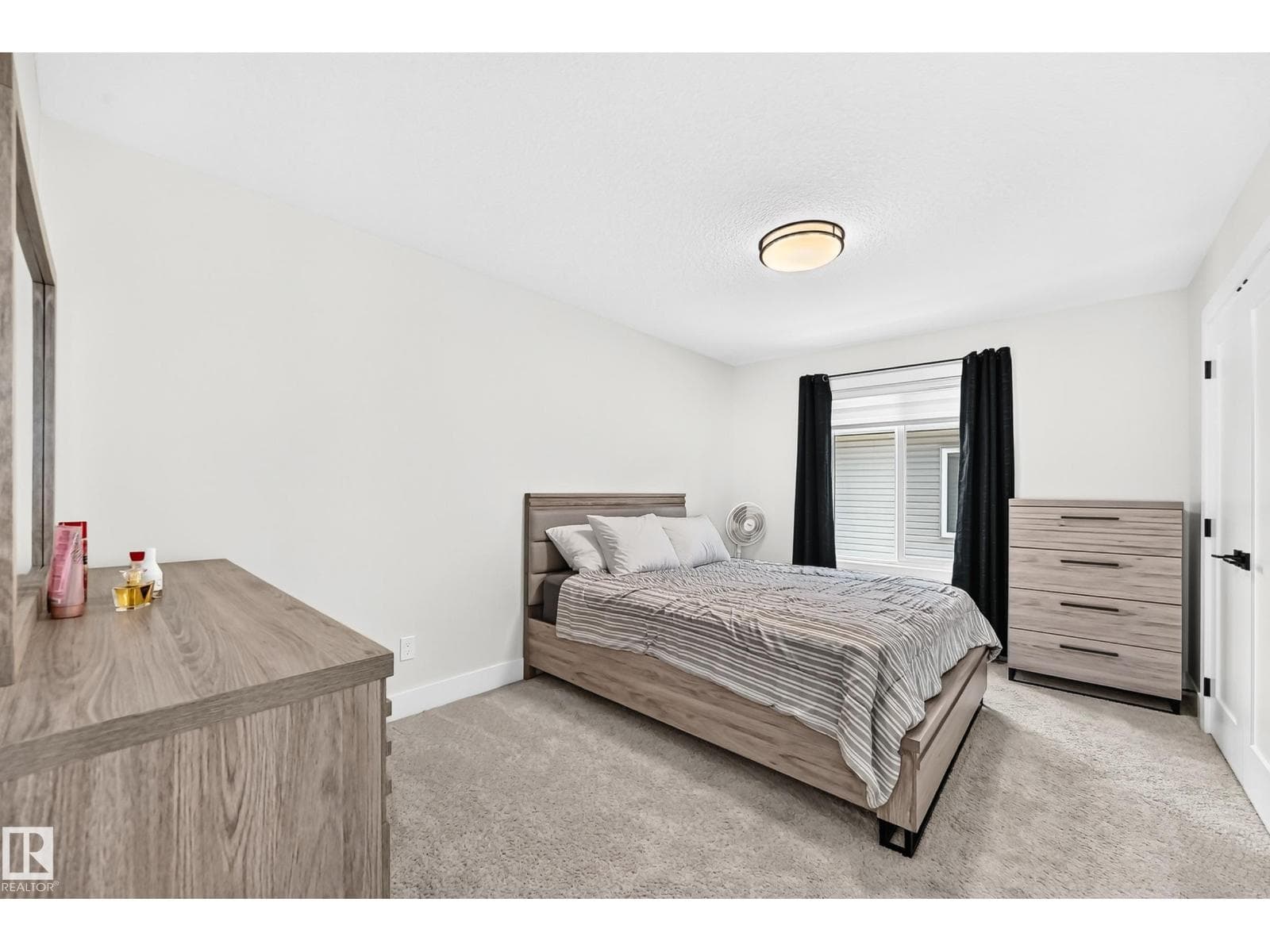 38 AVONLEA WY — photo 33 of 62