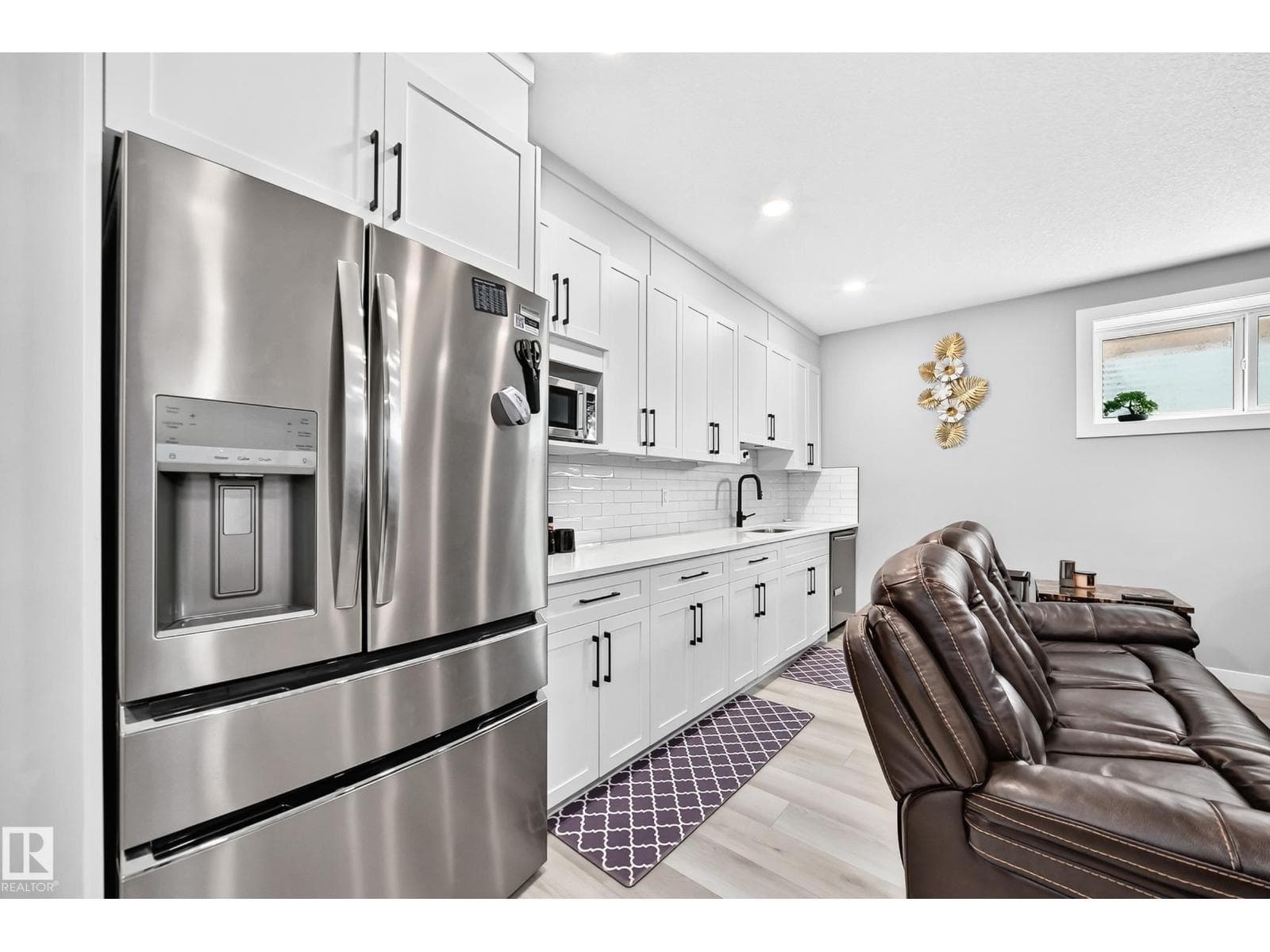 38 AVONLEA WY — photo 40 of 62