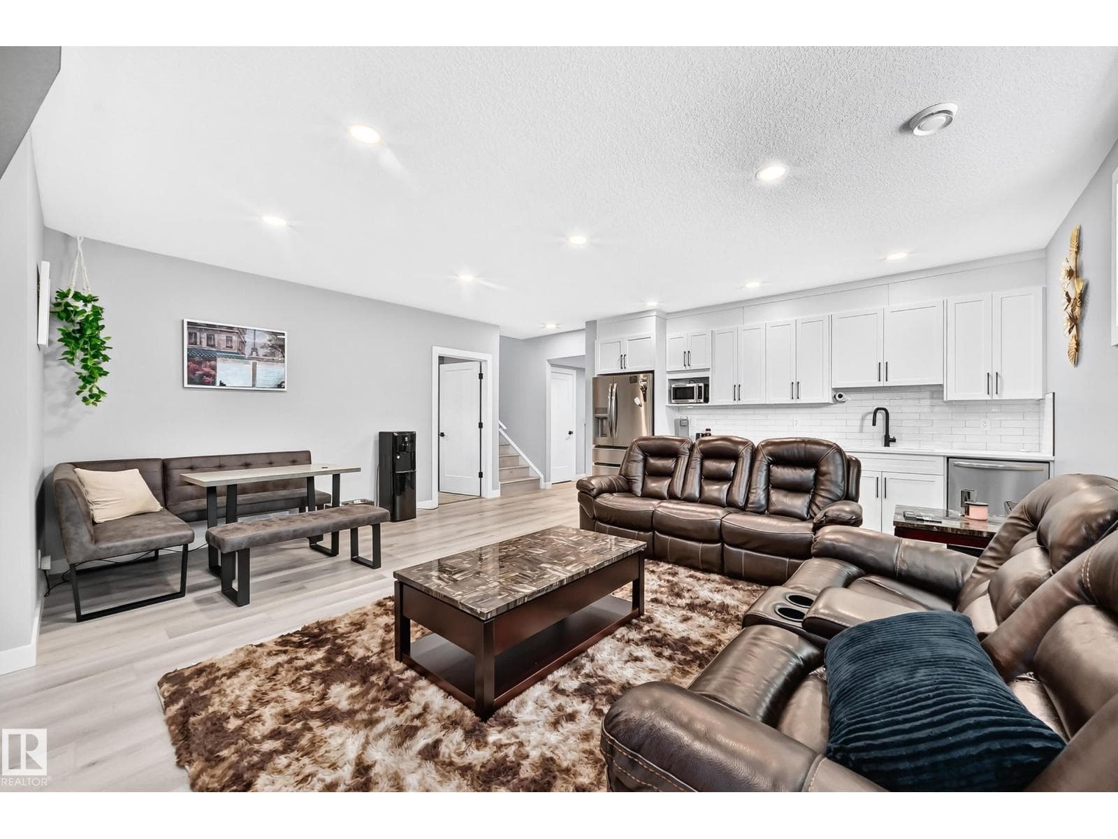 38 AVONLEA WY — photo 43 of 62