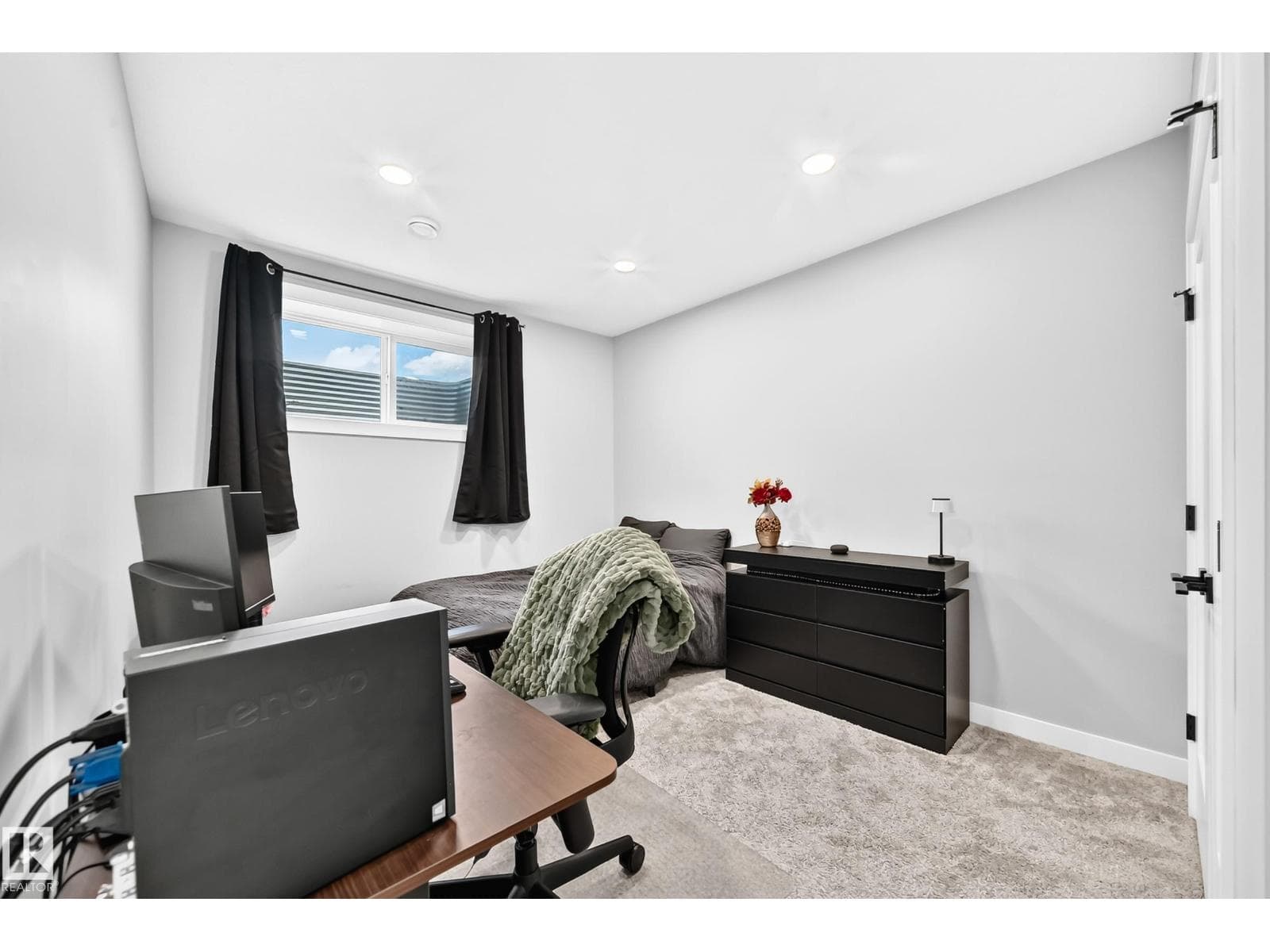 38 AVONLEA WY — photo 46 of 62