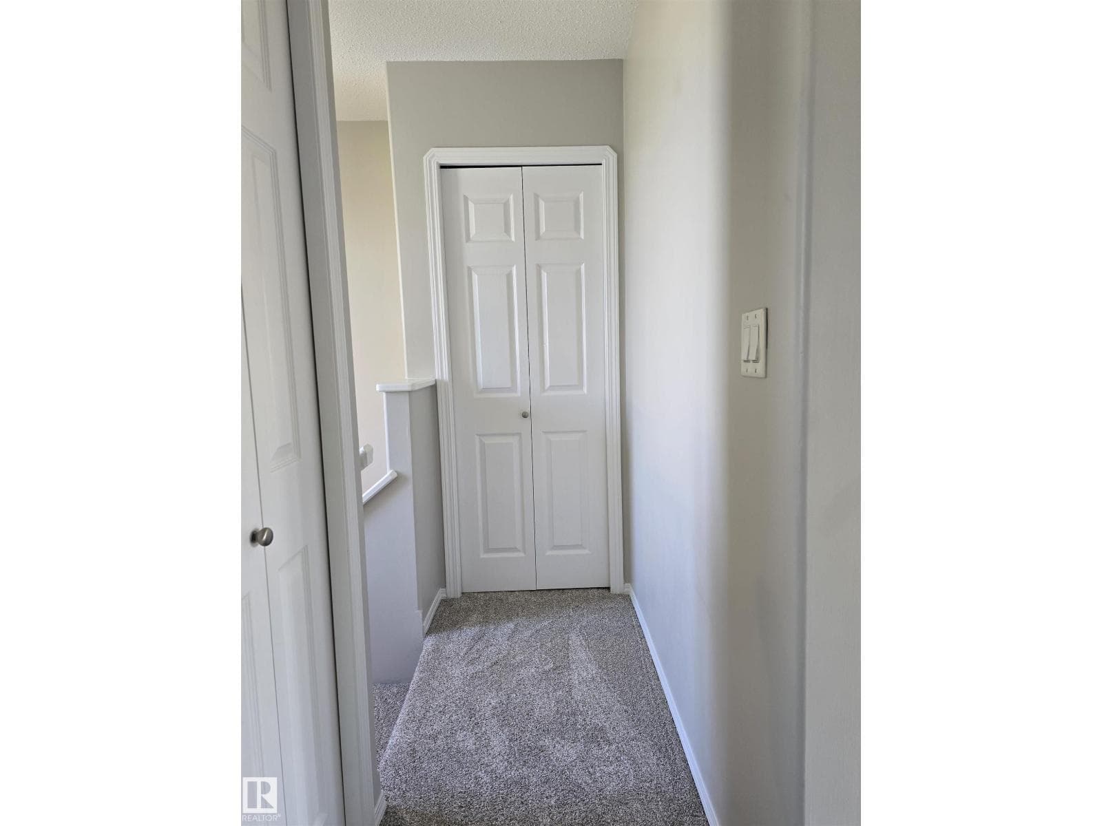 4120 47 ST — photo 11 of 26
