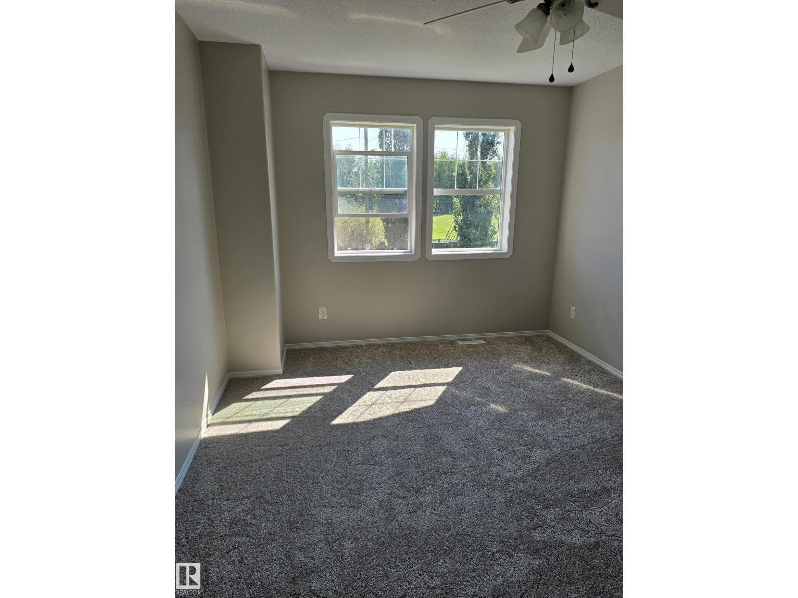 4120 47 ST — photo 17 of 26