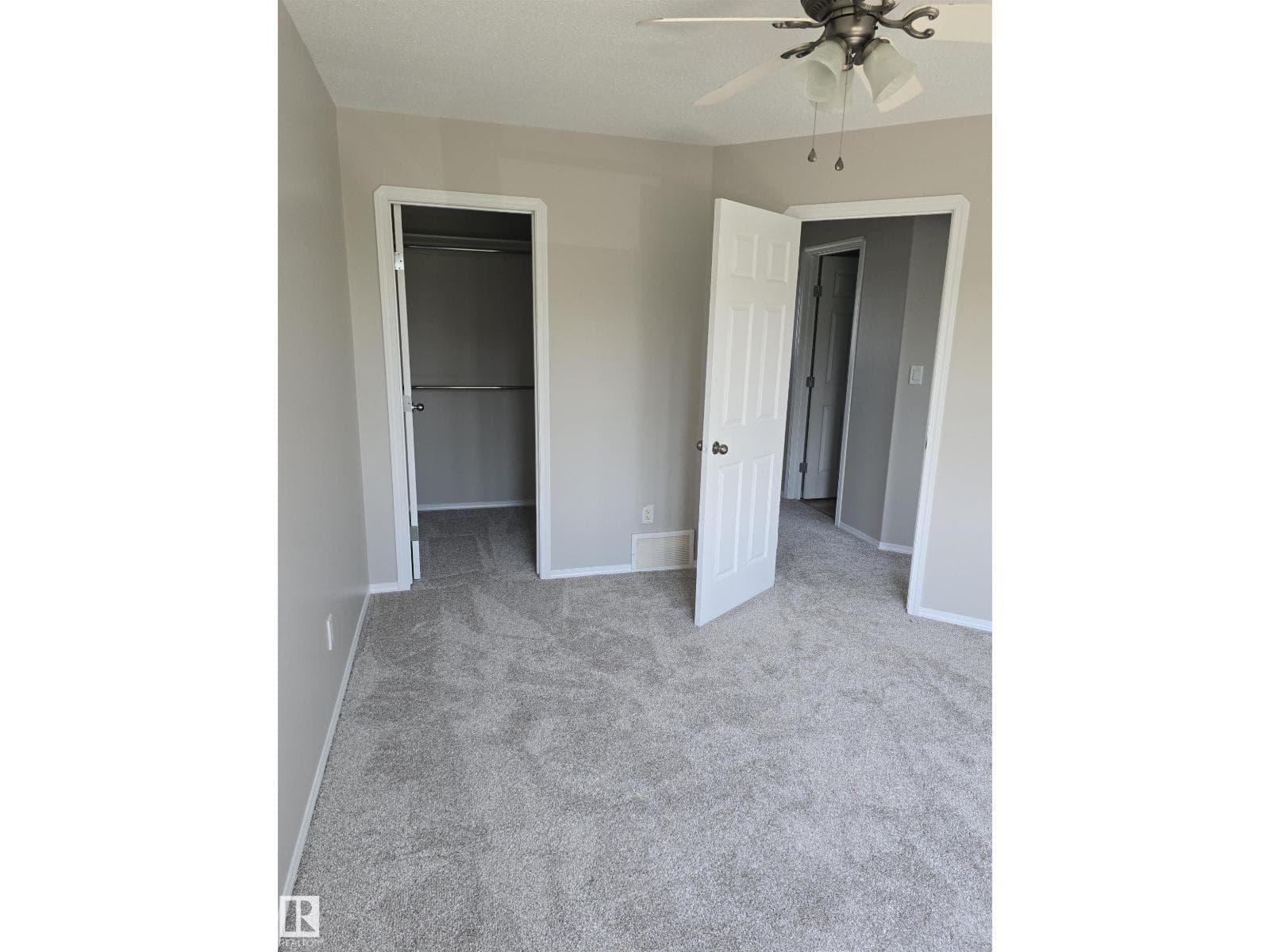4120 47 ST — photo 18 of 26