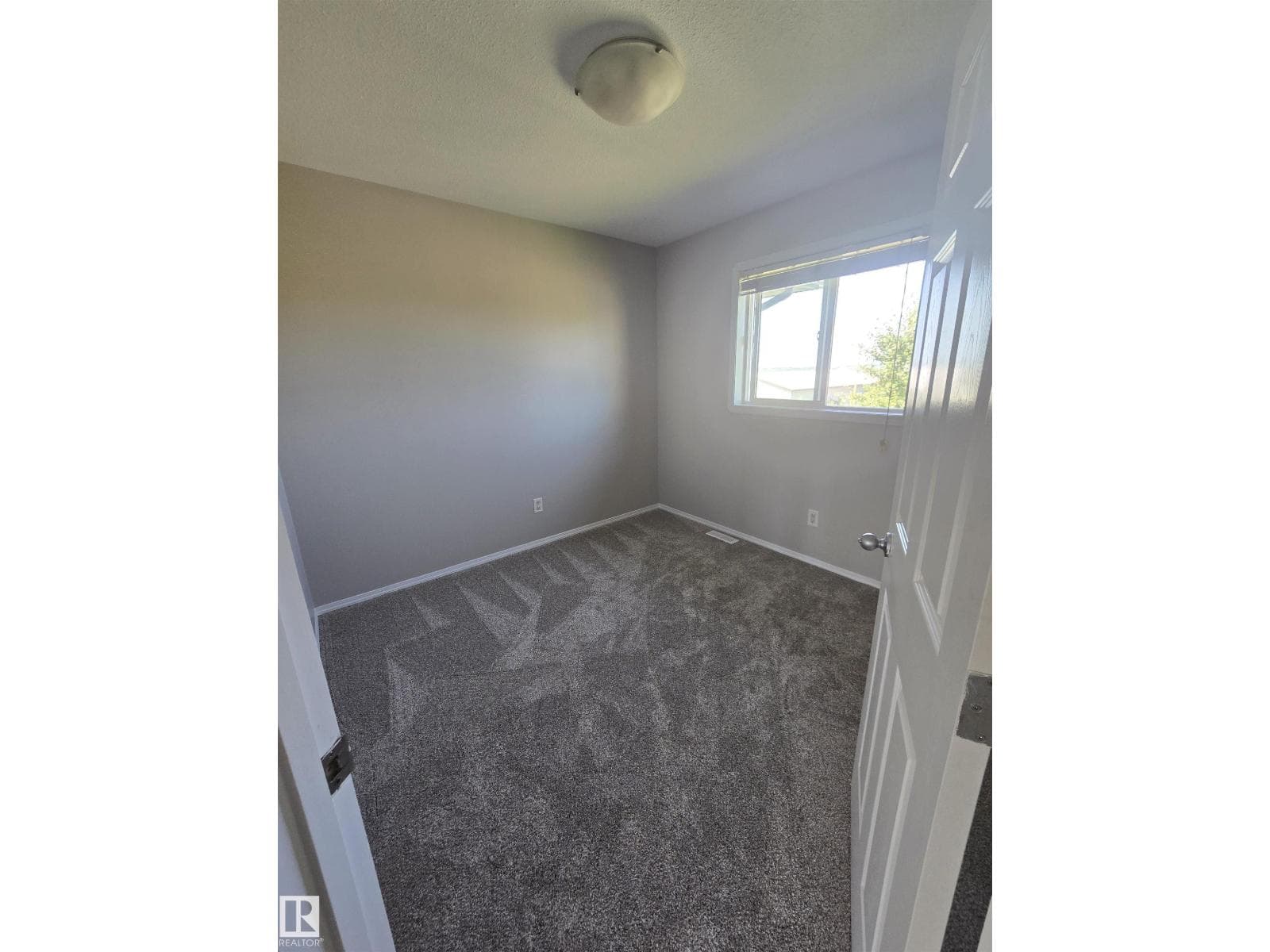 4120 47 ST — photo 21 of 26