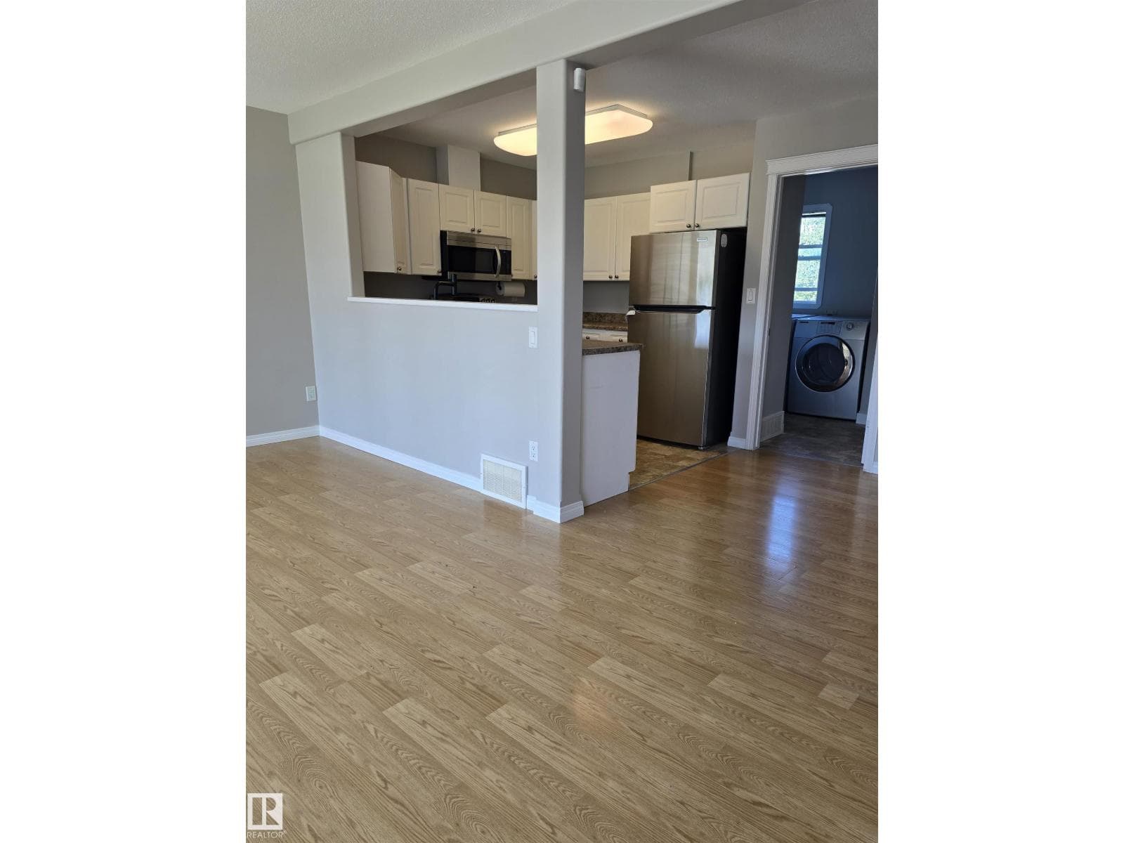 4120 47 ST — photo 5 of 26