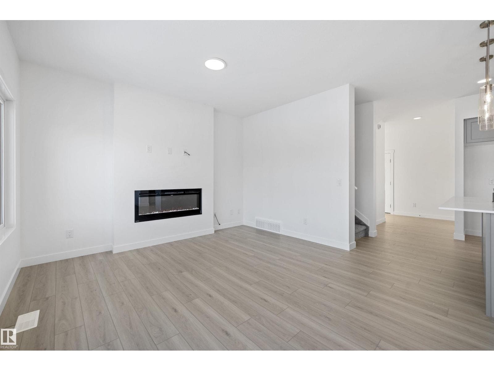 4182 KINGLET DR NW — photo 15 of 41