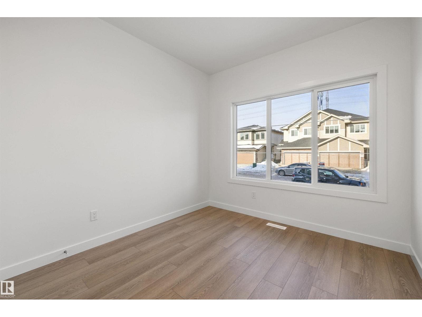 18855 29 AV NW — photo 5 of 41