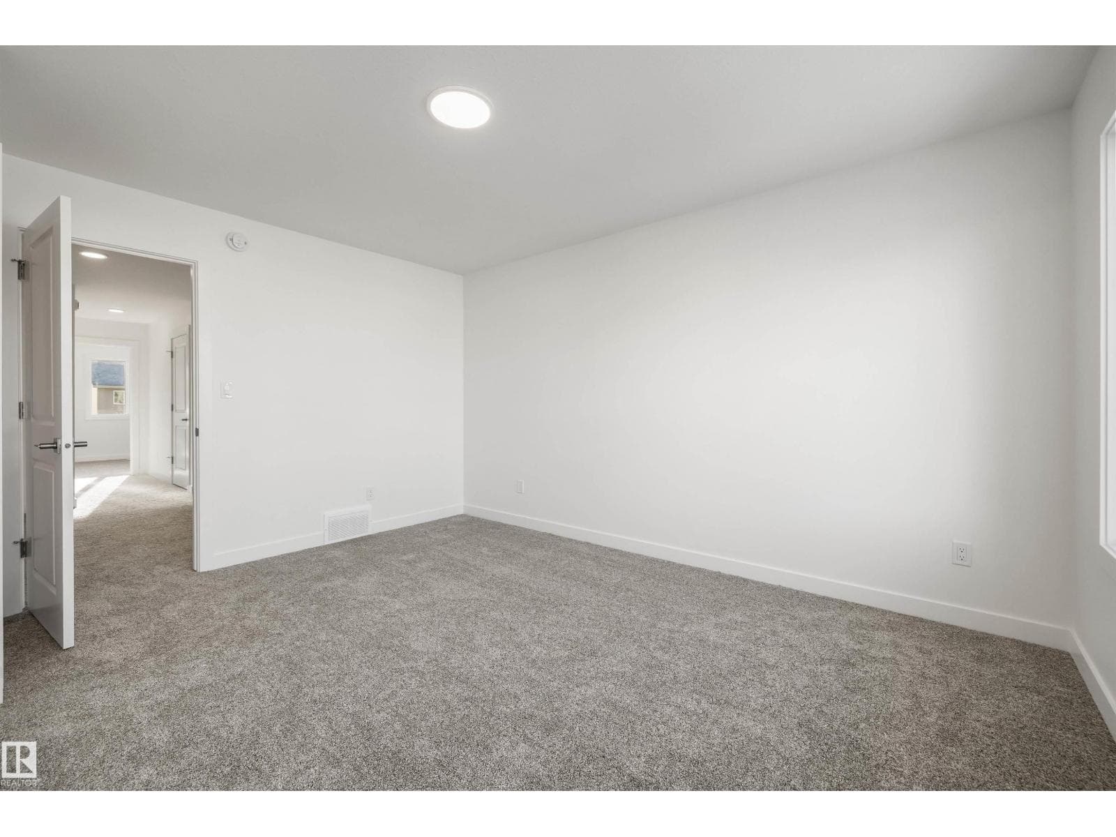 18855 29 AV NW — photo 25 of 41
