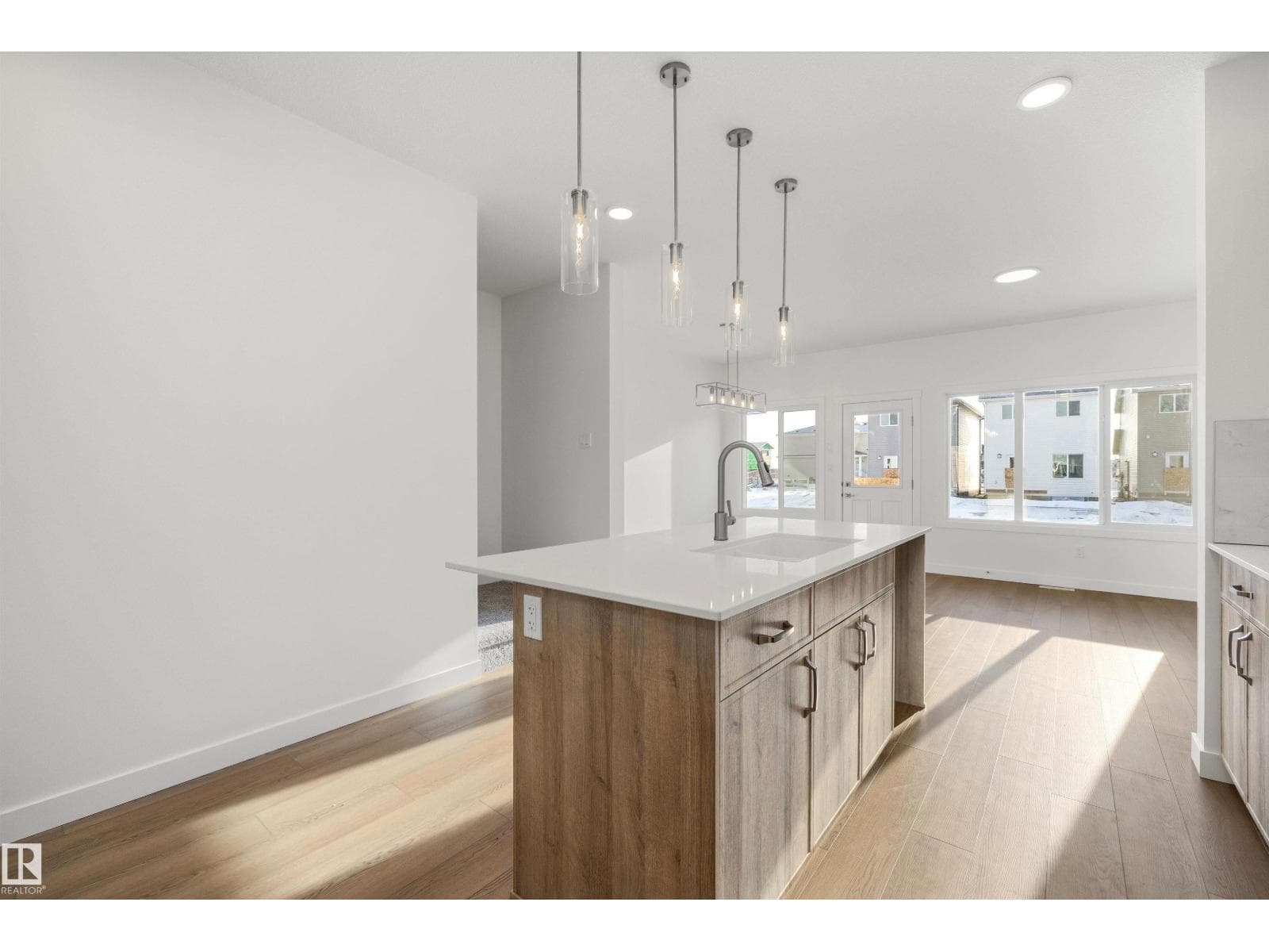 18855 29 AV NW — photo 12 of 41