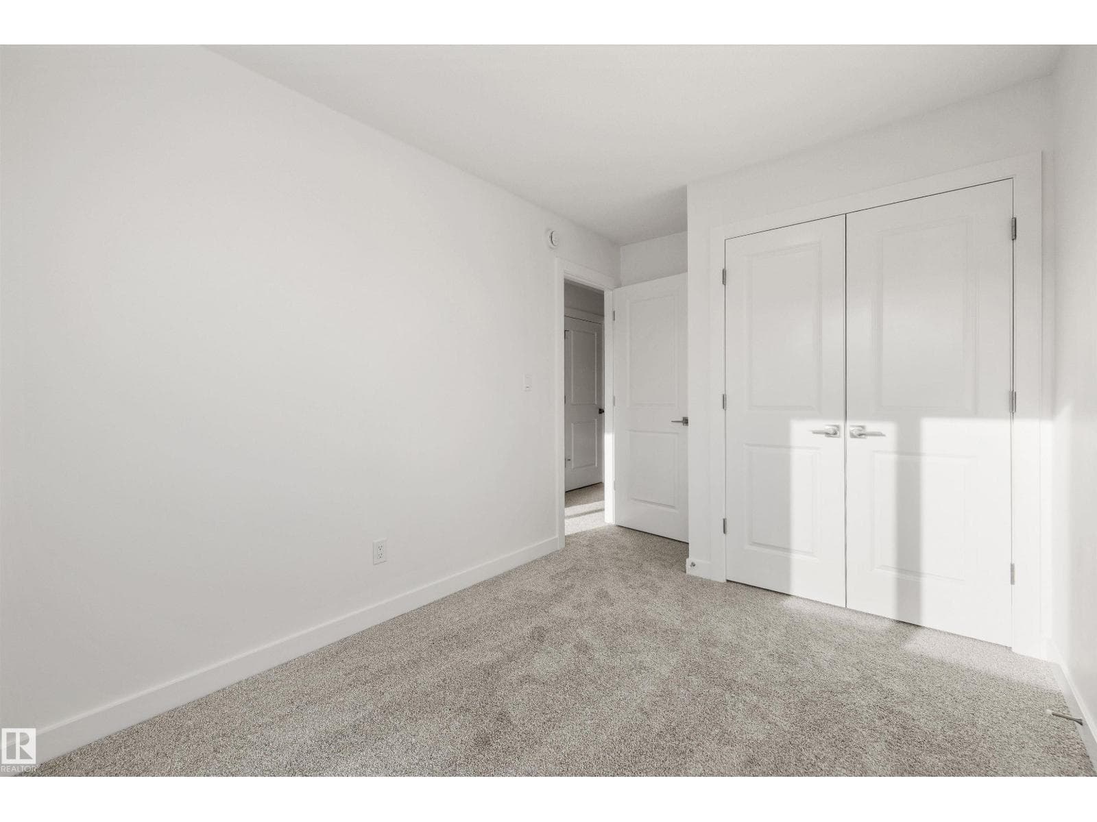 18855 29 AV NW — photo 37 of 41