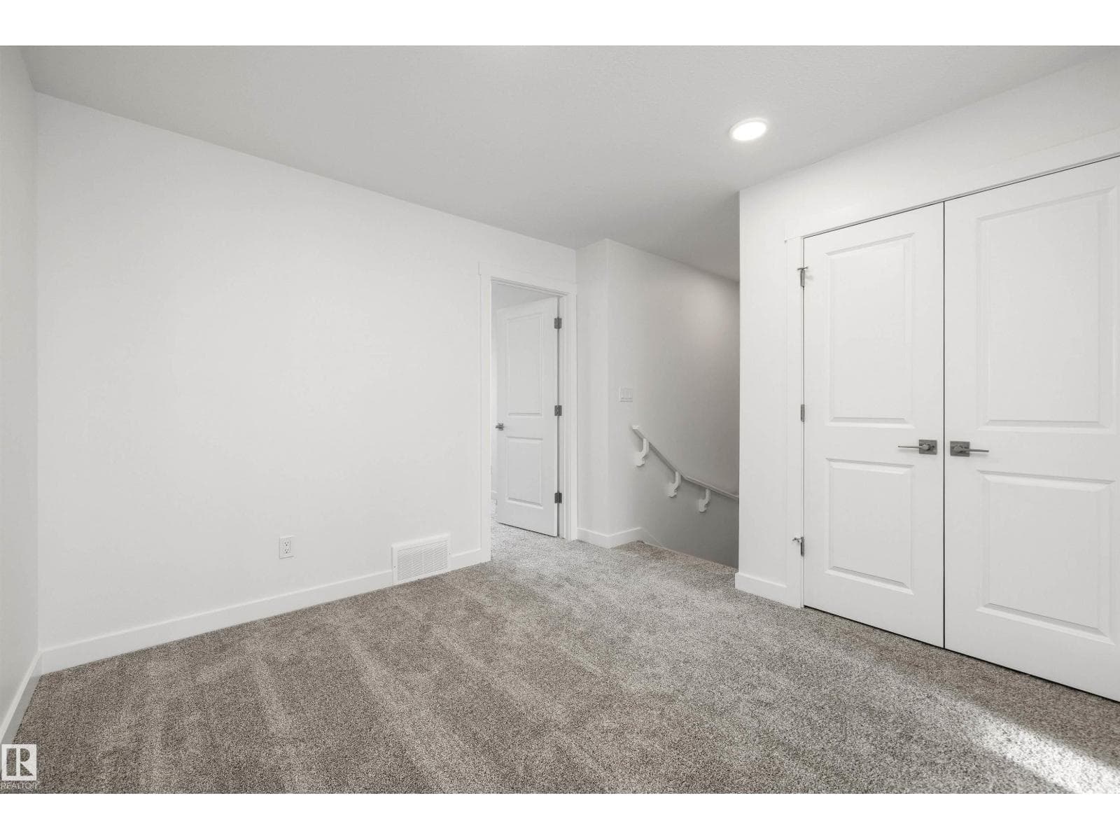 18855 29 AV NW — photo 29 of 41