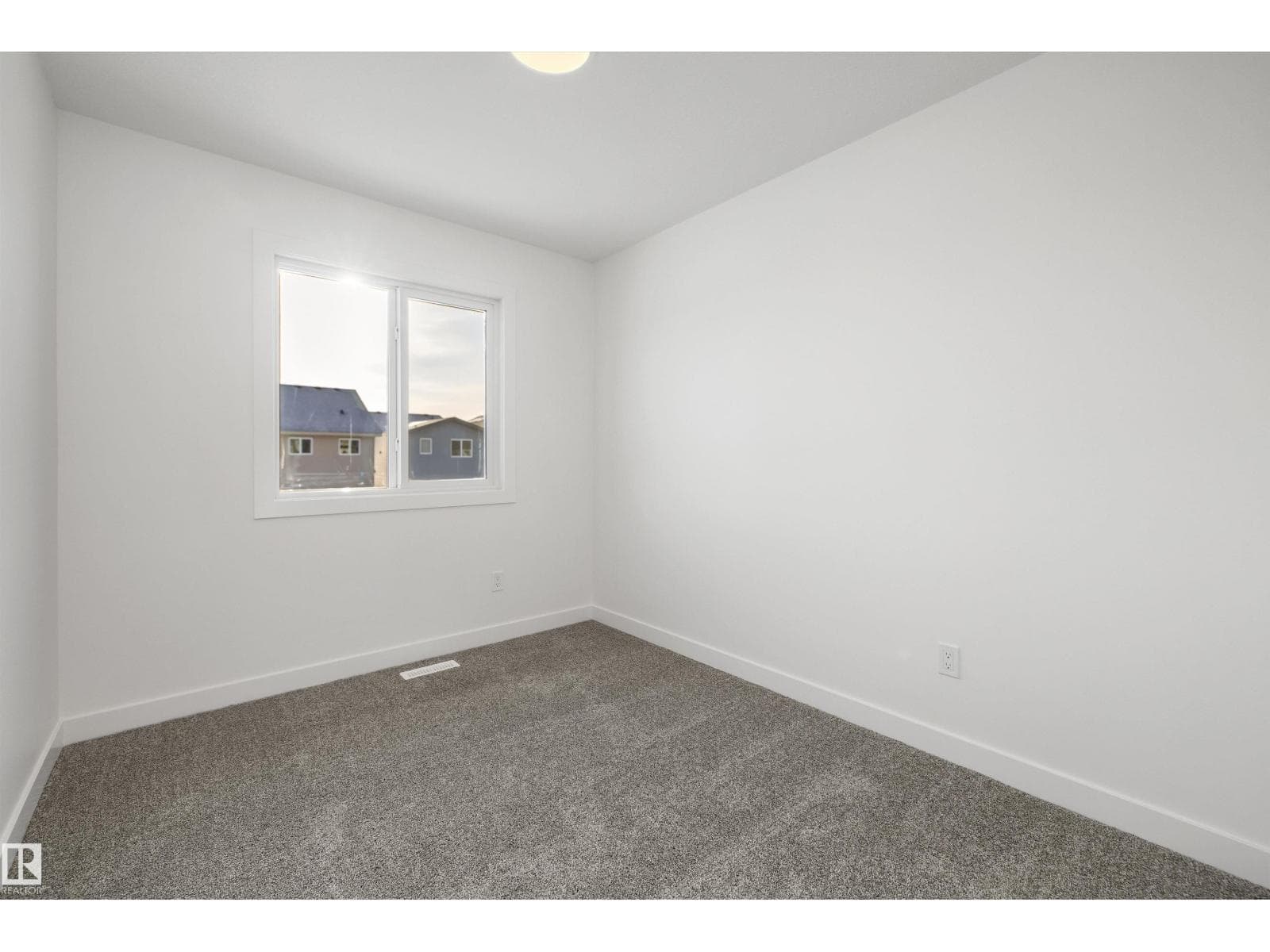 18855 29 AV NW — photo 34 of 41