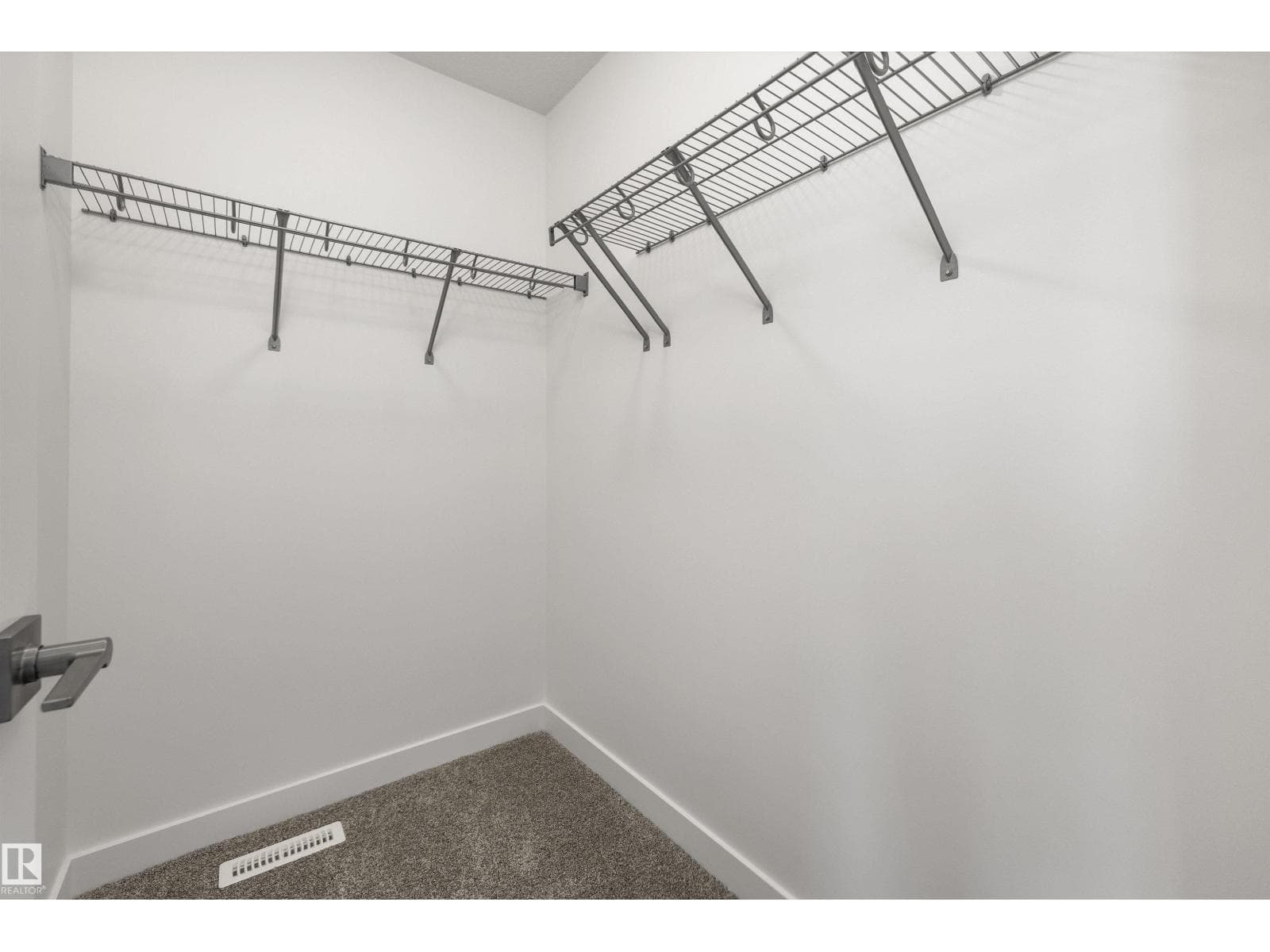 18855 29 AV NW — photo 30 of 41