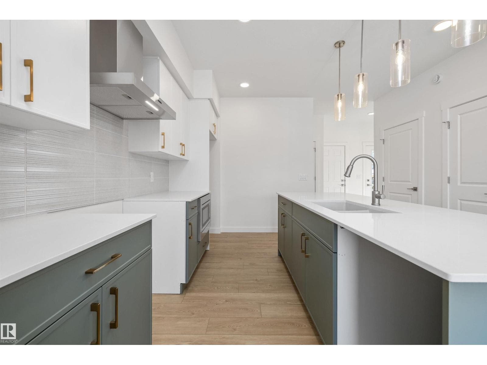 4184 KINGLET DR NW — photo 11 of 43