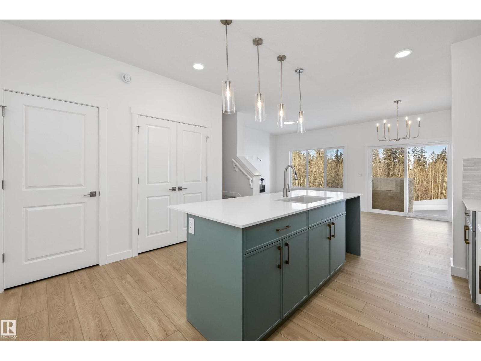4184 KINGLET DR NW — photo 6 of 43