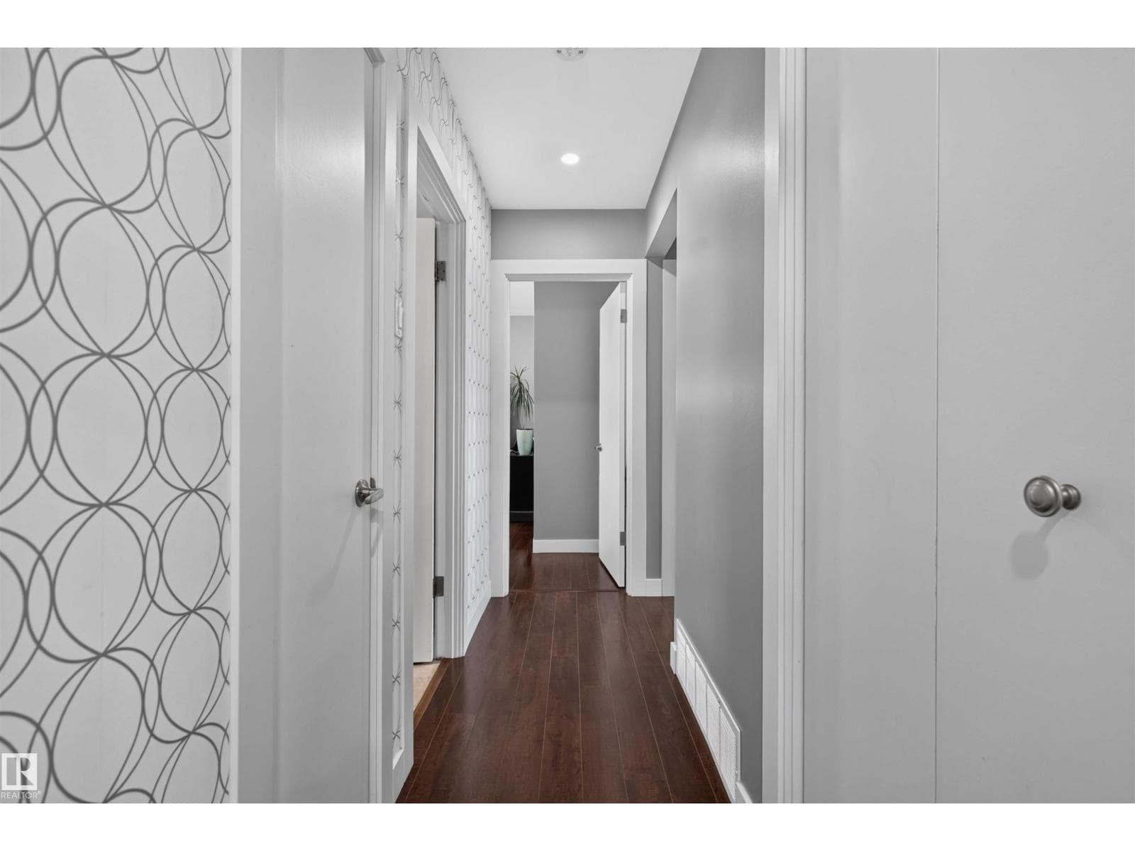 12136 135A AV NW — photo 12 of 48