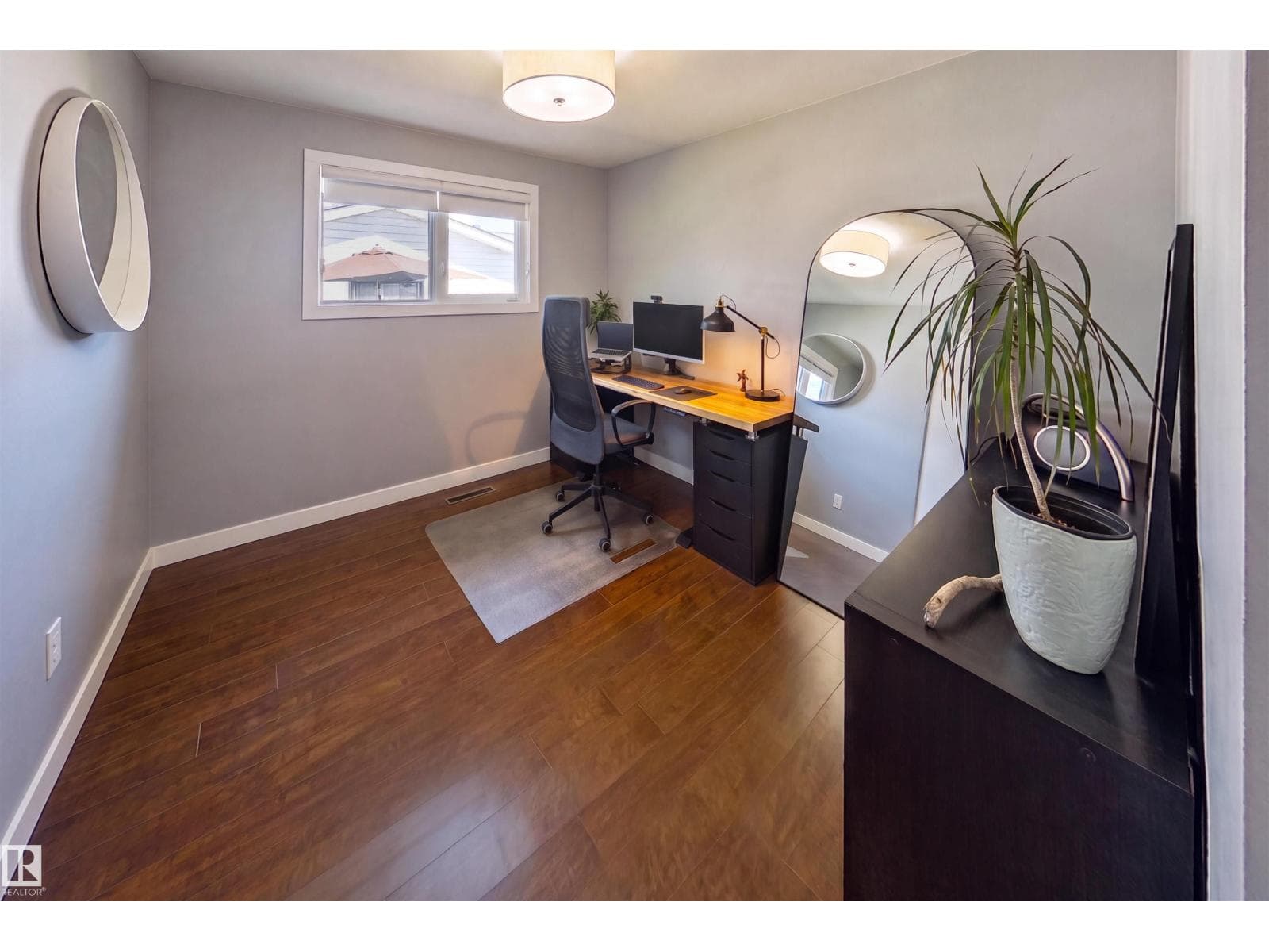 12136 135A AV NW — photo 17 of 48
