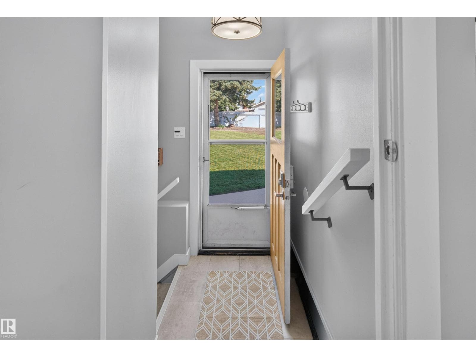 12136 135A AV NW — photo 20 of 48