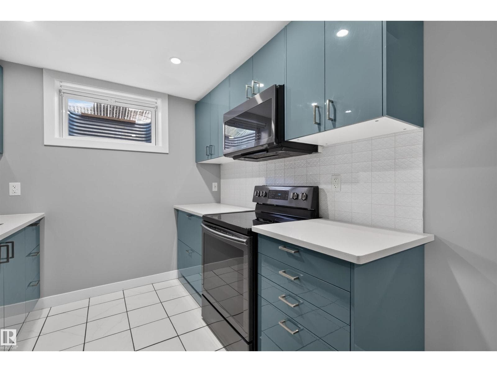 12136 135A AV NW — photo 29 of 48