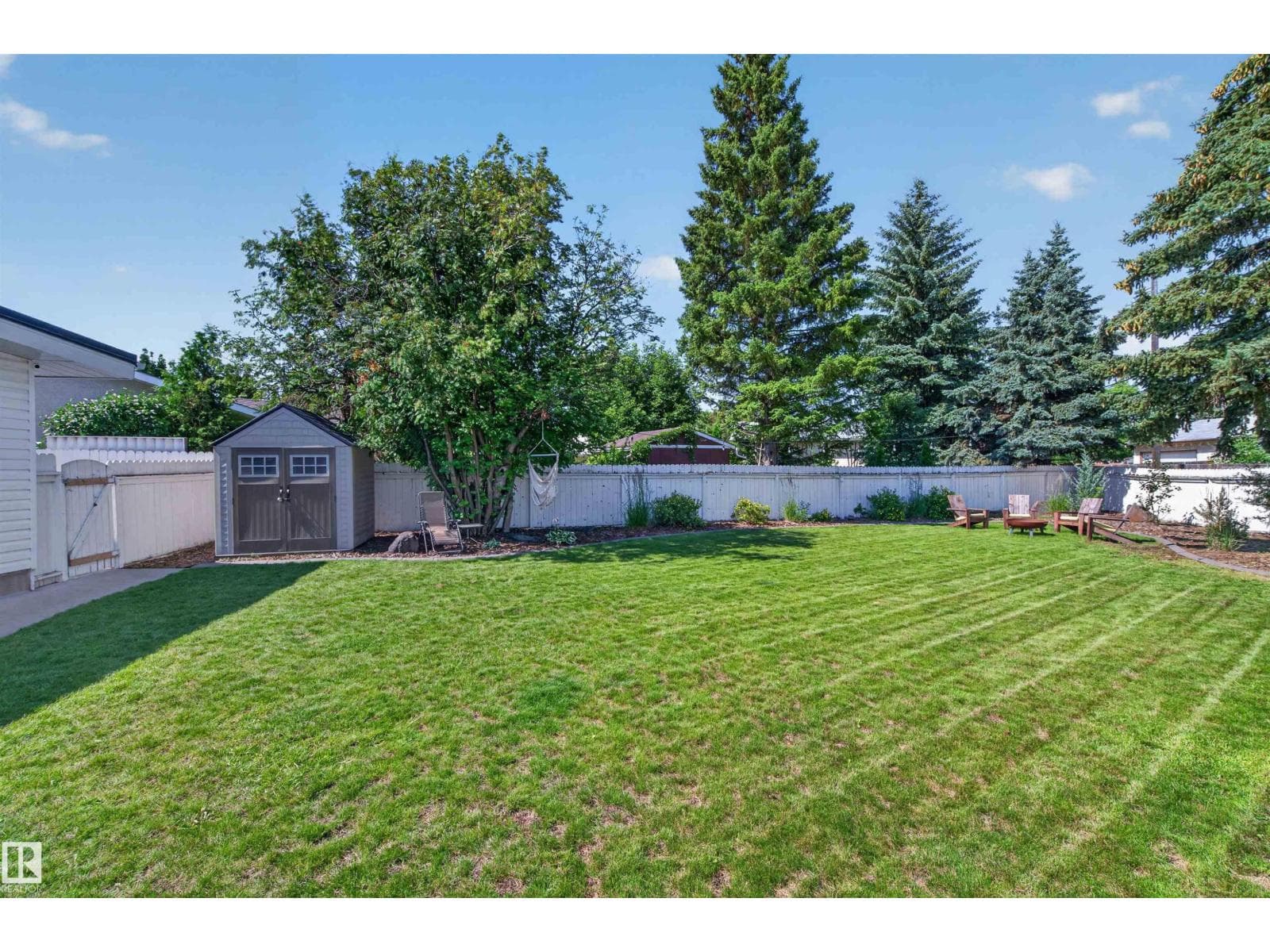 12136 135A AV NW — photo 35 of 48