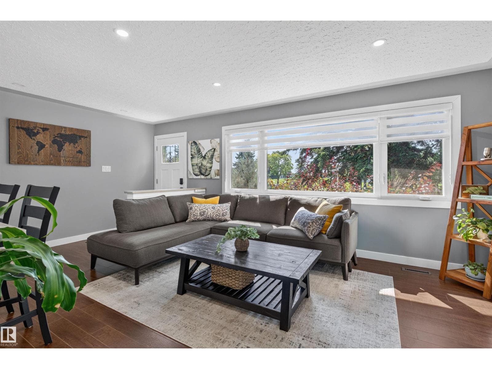 12136 135A AV NW — photo 4 of 48