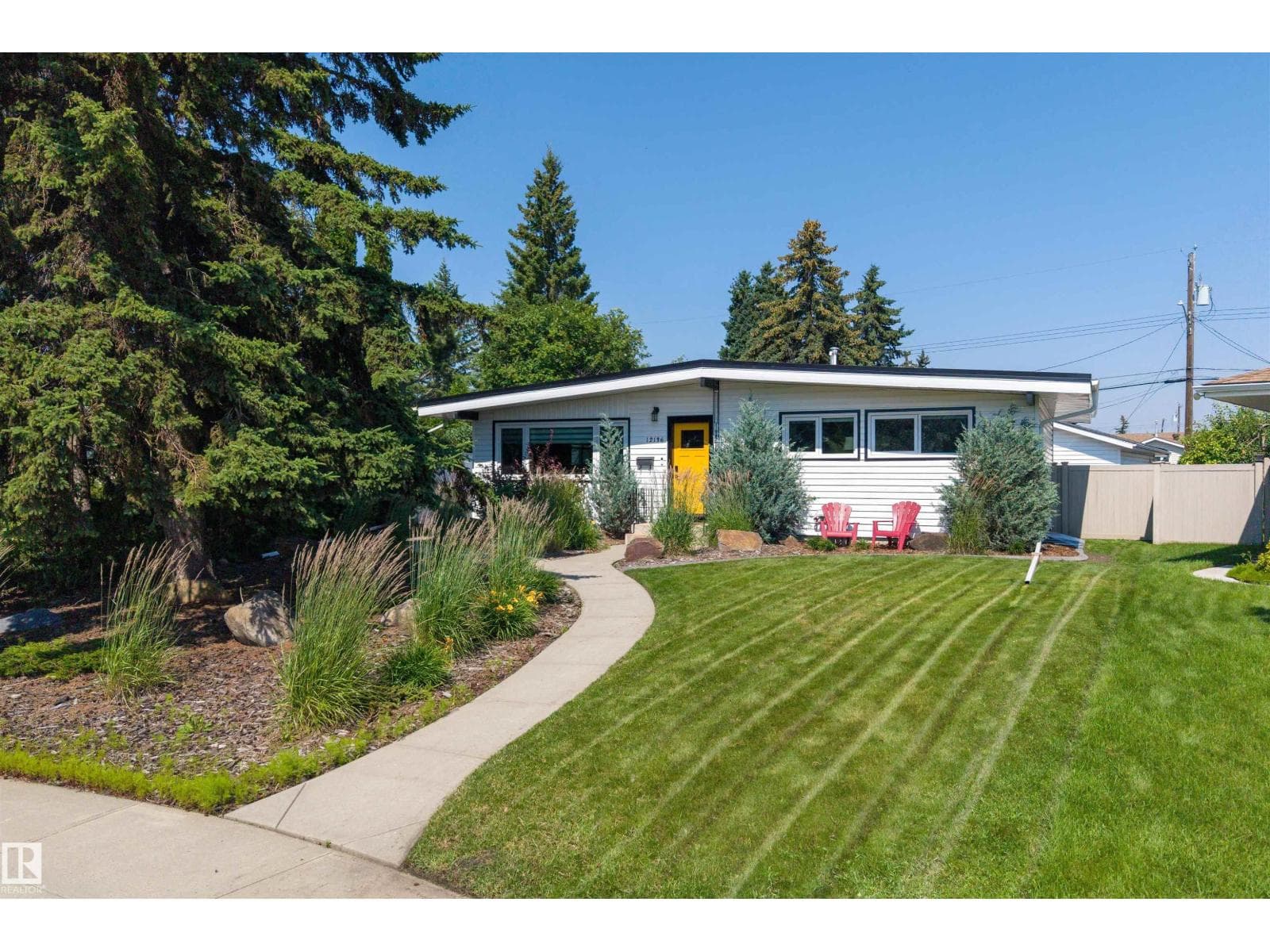 12136 135A AV NW — photo 42 of 48